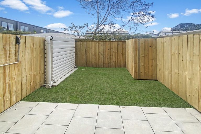 Photo of property in 4/18 Graham Avenue, Te Atatu Peninsula, Auckland, 0610