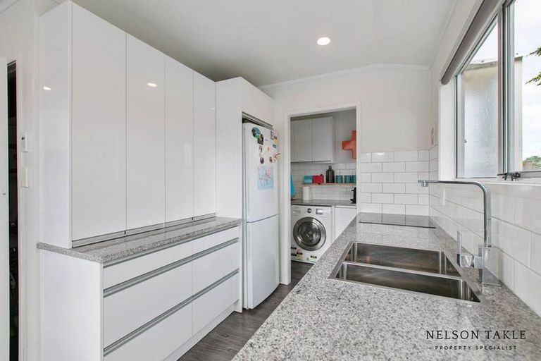 Photo of property in 2/27 Waimana Road, Conifer Grove, Takanini, 2112