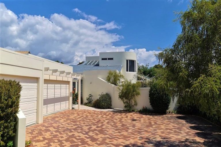 Photo of property in 10 Ashwood Grove, Omokoroa, 3114