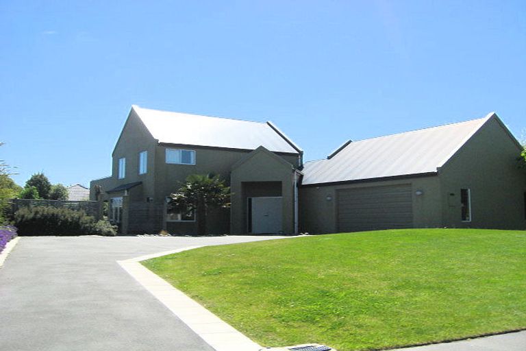 Photo of property in 82 Regent's Park Drive, Casebrook, Christchurch, 8051