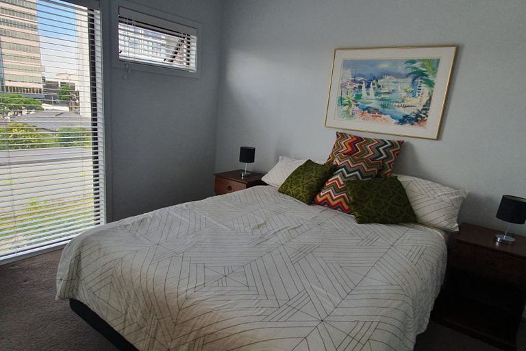 Photo of property in Frank Sargeson Apts, 204/74 Anzac Street, Takapuna, Auckland, 0622