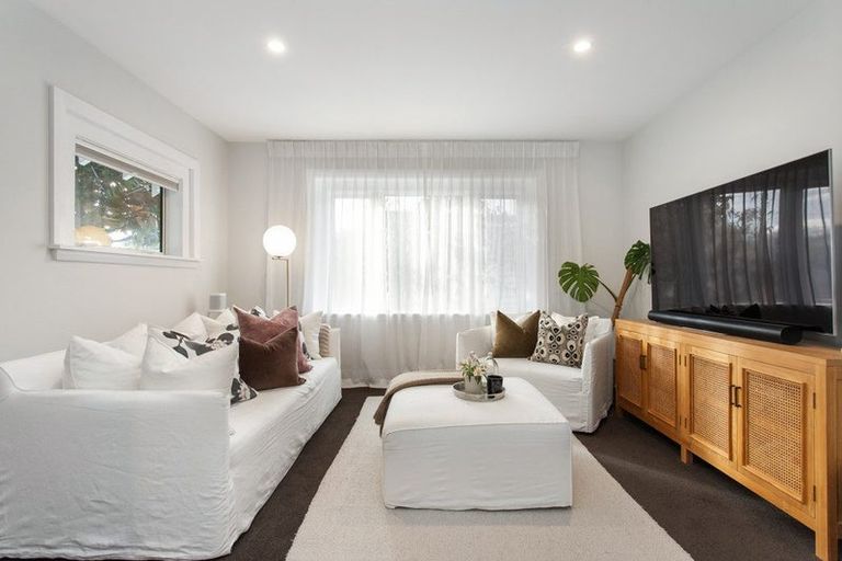 Photo of property in 3 Strowan Road, Strowan, Christchurch, 8052