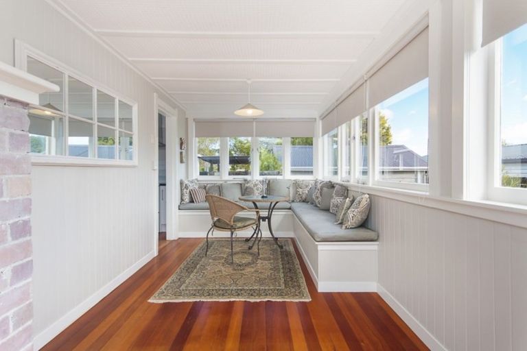 Photo of property in 18 Racecourse Road, Waiuku, 2123