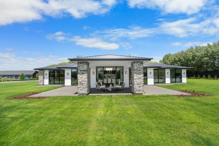 Photo of property in 21 Classiebawn Lane, Prebbleton, 7676