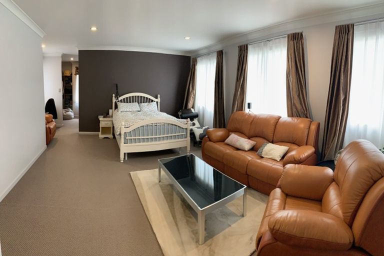 Photo of property in 50 Amberwood Drive, Northpark, Auckland, 2013