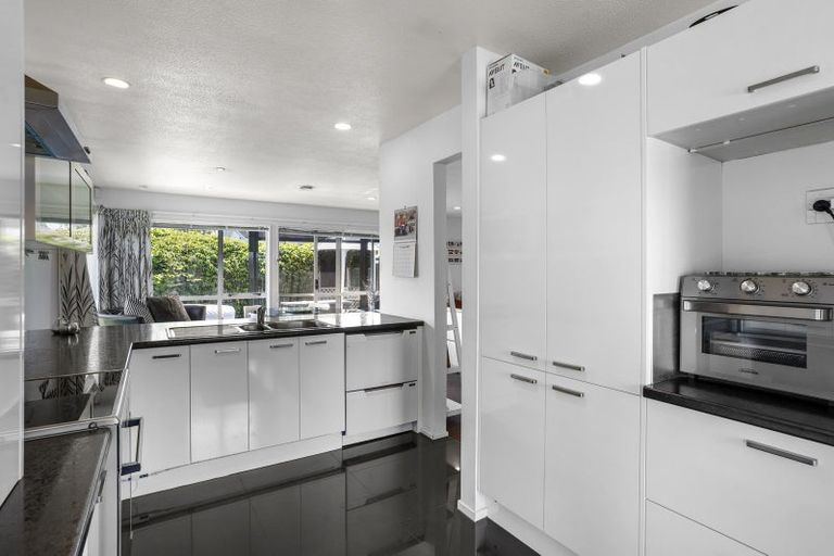 Photo of property in 2/29 Dunedin Street, Redwood, Christchurch, 8051