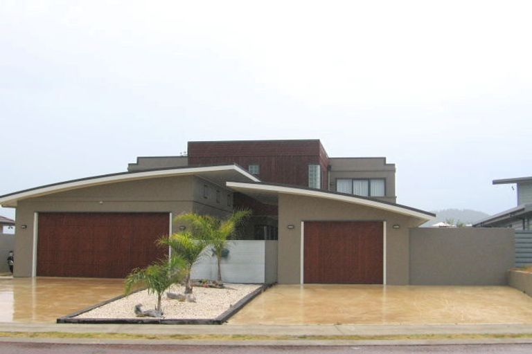 Photo of property in 111 Motu Hei, Pauanui, Hikuai, 3579