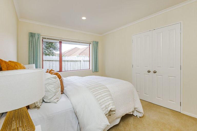 Photo of property in 10 Norm Pellow Drive, Manurewa, Auckland, 2105