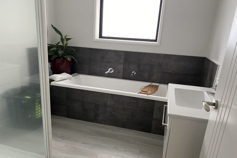 Photo of property in 23 Taioma Close, Papamoa, 3118