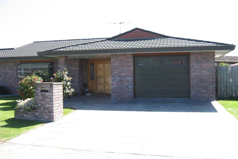 Photo of property in 15 Hadleigh Court, Paraparaumu, 5032