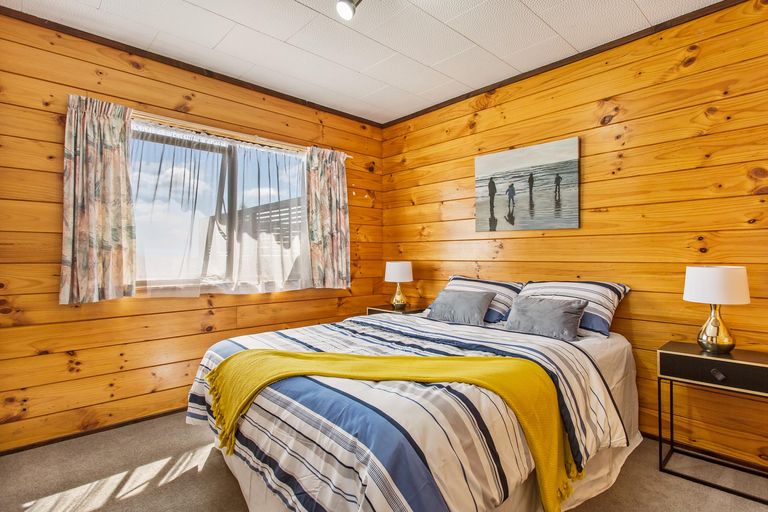 Photo of property in 23 Barberton Terrace, Red Hill, Papakura, 2110