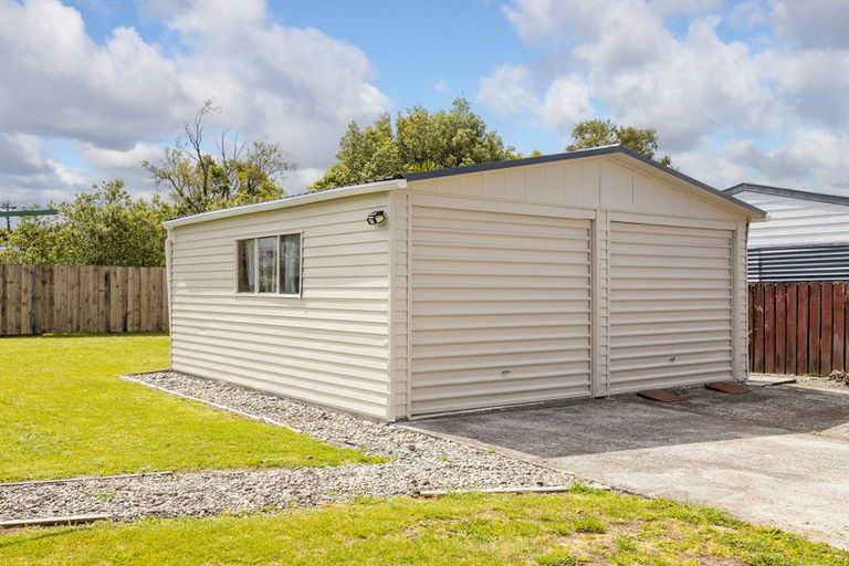 Photo of property in 73 Brandon Street, Featherston, 5710