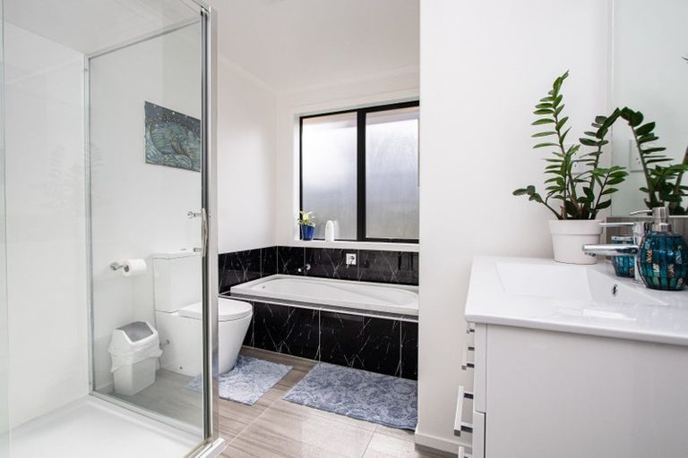 Photo of property in 15 Blackwood Crescent, Glenview, Hamilton, 3206