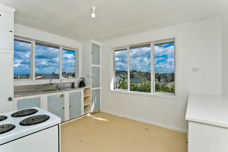 Photo of property in 660 East Coast Road, Pinehill, Auckland, 0630