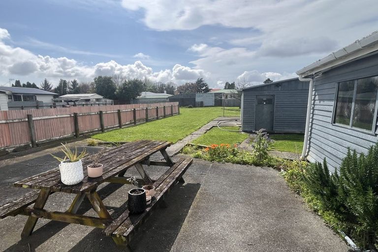 Photo of property in 241 Botanical Road, Takaro, Palmerston North, 4412