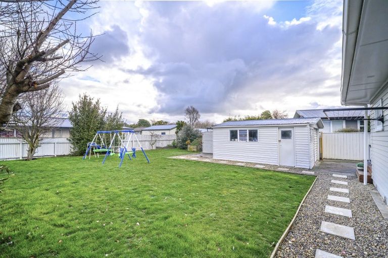 Photo of property in 15 Lipscombe Crescent, Havelock North, 4130