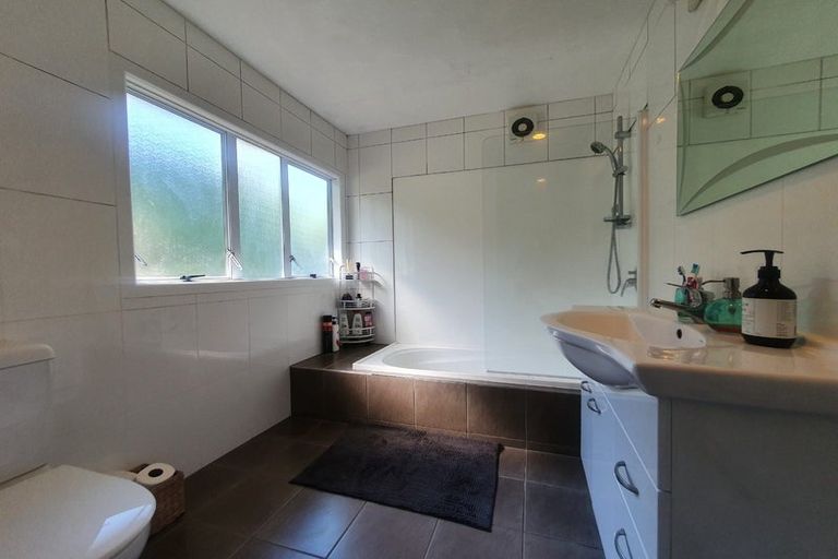 Photo of property in 28 Landscape Road, Mount Eden, Auckland, 1024