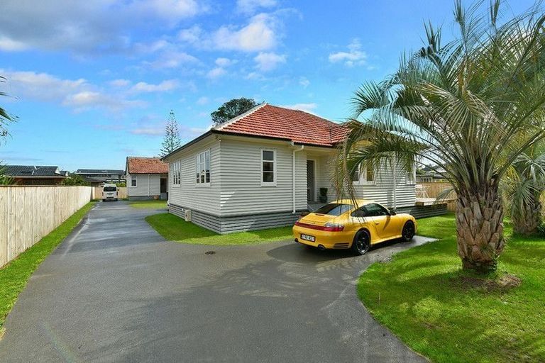 Photo of property in 430 Hibiscus Coast Highway, Orewa, 0931