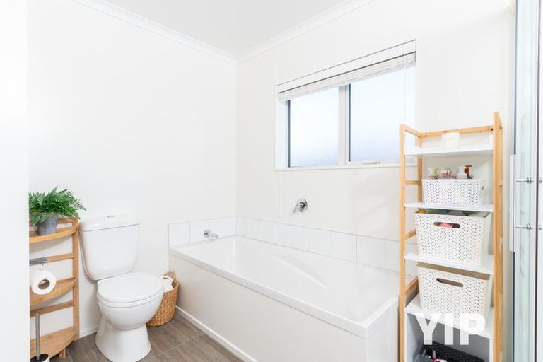 Photo of property in 37 Trelawny Terrace, Grenada Village, Wellington, 6037