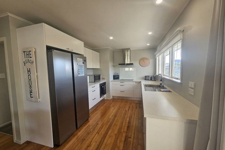 Photo of property in 46 Pitau Road, Mount Maunganui, 3116