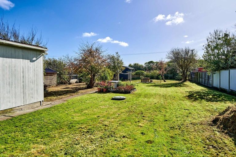 Photo of property in 25 Paekakariki Hill Road, Pauatahanui, Porirua, 5381