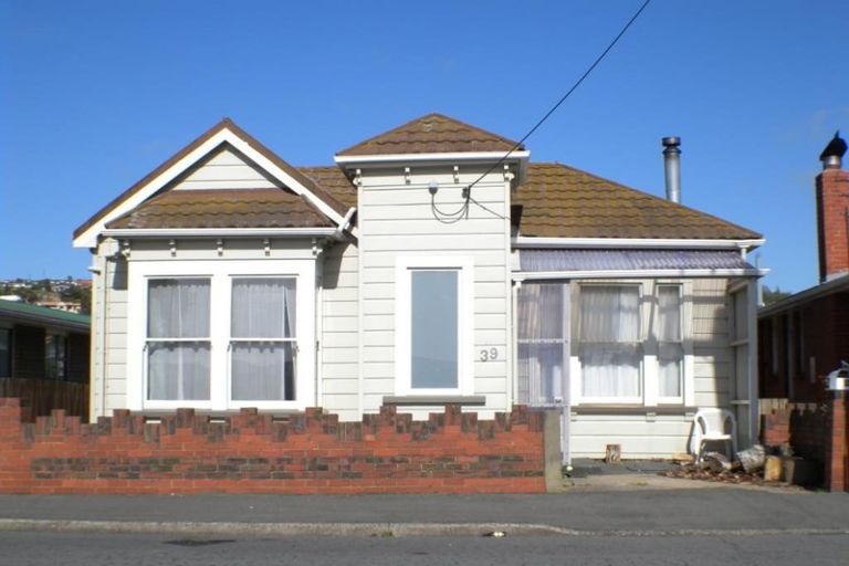 Photo of property in 39 Helena Street, Forbury, Dunedin, 9012
