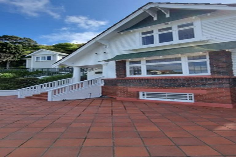 Photo of property in 16 Raroa Road, Kelburn, Wellington, 6012