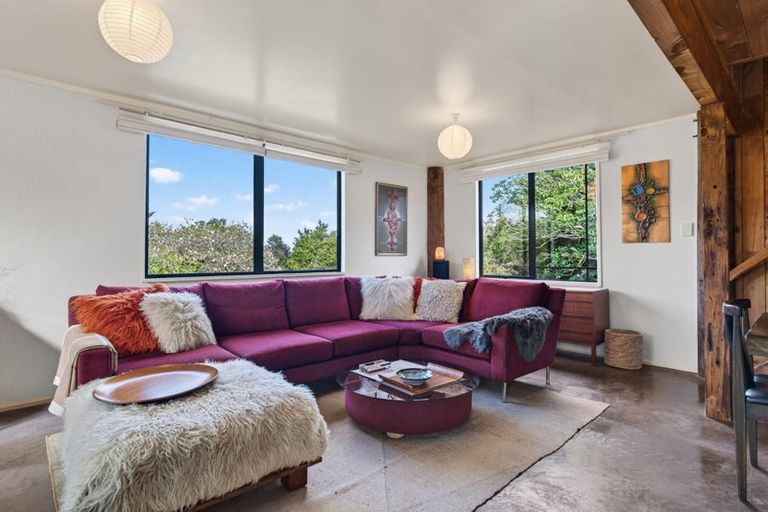 Photo of property in 330 Franklin Road, Paparoa, 0571