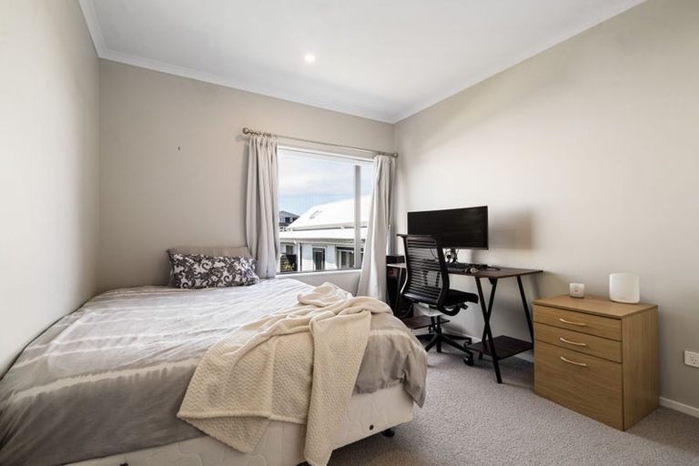 Photo of property in 5 Koura Drive, Red Beach, 0932