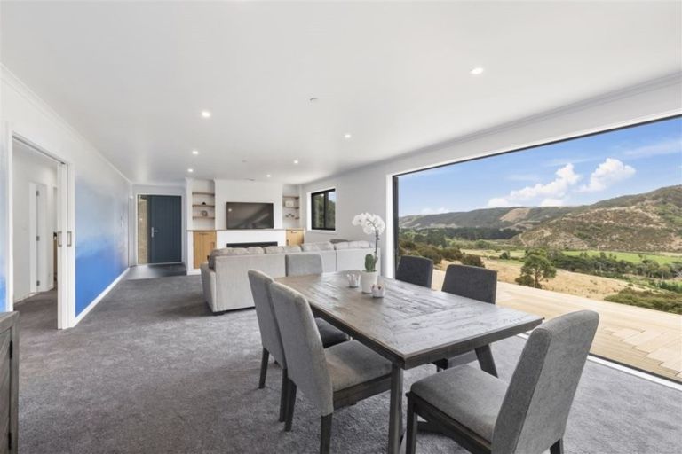 Photo of property in 1331a Coast Road, Wainuiomata Coast, Wainuiomata, 5373