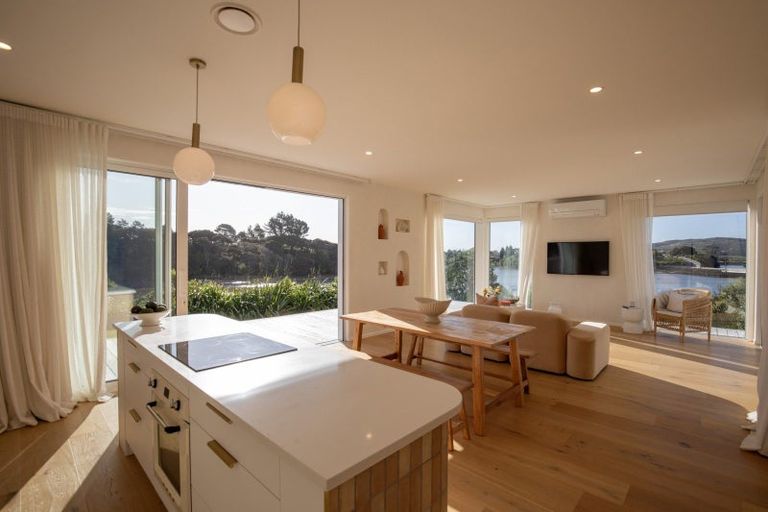 Photo of property in 16 Rangitahi Road, Raglan, 3225