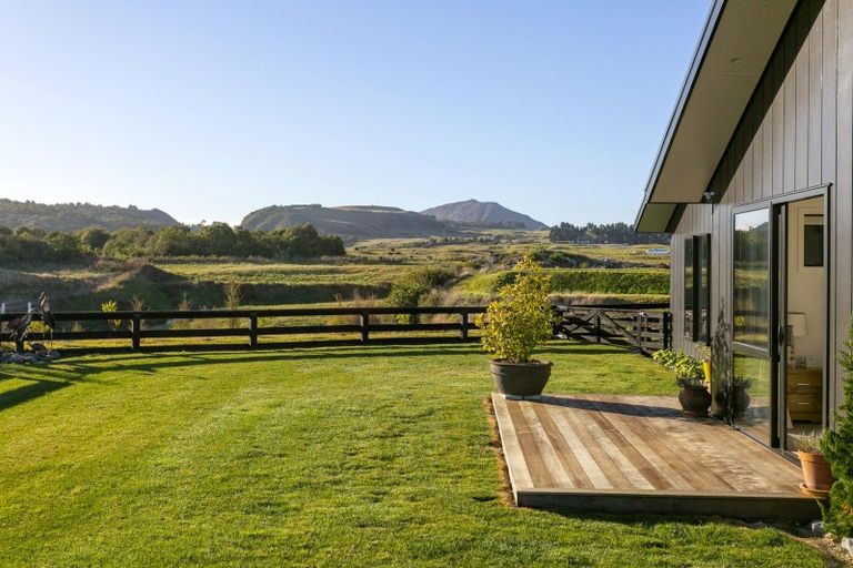 Photo of property in 14 Seven Oaks Drive, Kinloch, Taupo, 3377
