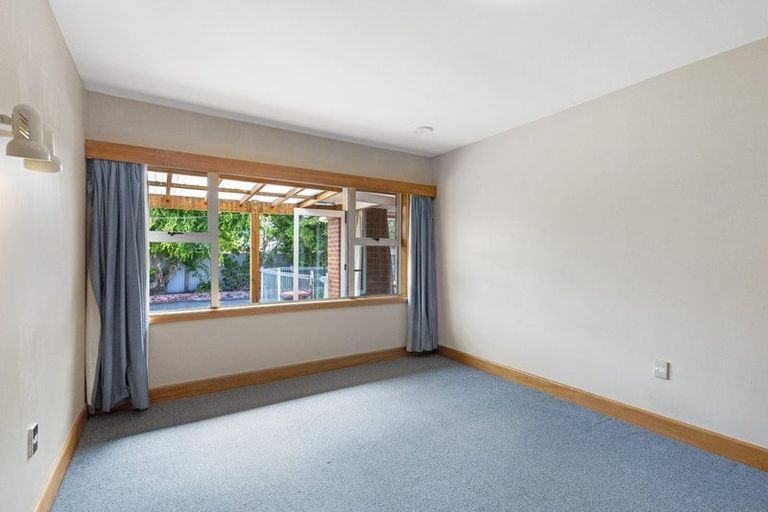 Photo of property in 28 Craven Street, Sockburn, Christchurch, 8042