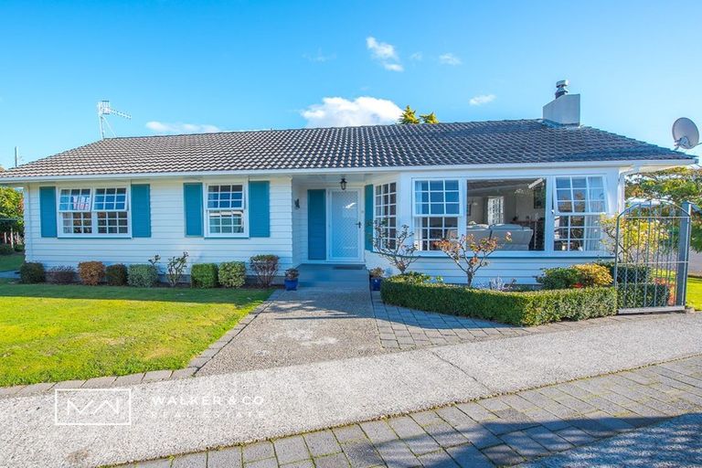 Photo of property in 35 Mountbatten Grove, Clouston Park, Upper Hutt, 5018