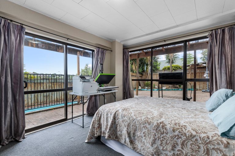 Photo of property in 207 Newcastle Road, Grandview Heights, Hamilton, 3200