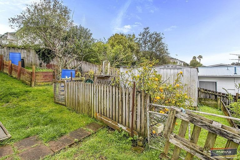 Photo of property in 83 Kamara Road, Glen Eden, Auckland, 0602