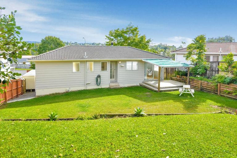Photo of property in 66 Captain Scott Road, Glen Eden, Auckland, 0602
