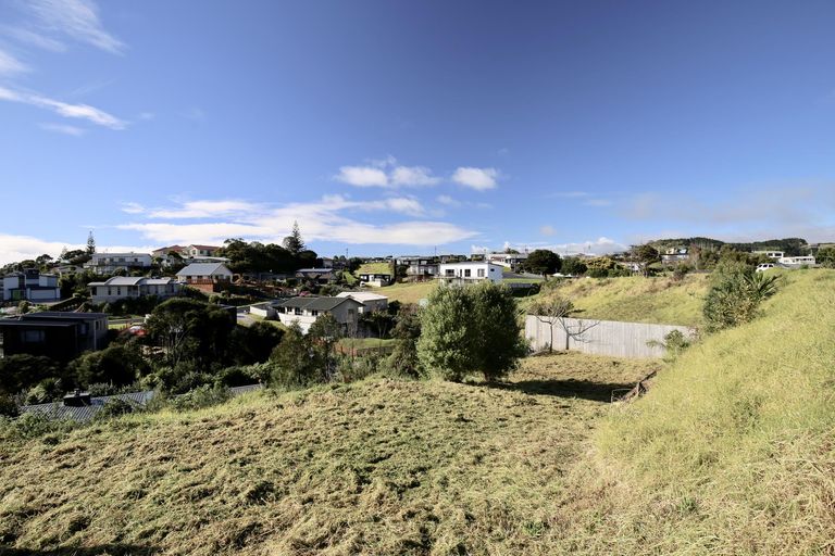 Photo of property in 11 Primrose Street, Raglan, 3225