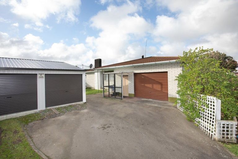 Photo of property in 2 Walker Crescent, Bulls, 4818