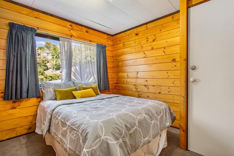 Photo of property in 23 Barberton Terrace, Red Hill, Papakura, 2110