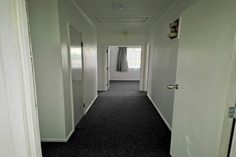 Photo of property in 4 Marybeth Place, Rosehill, Papakura, 2113