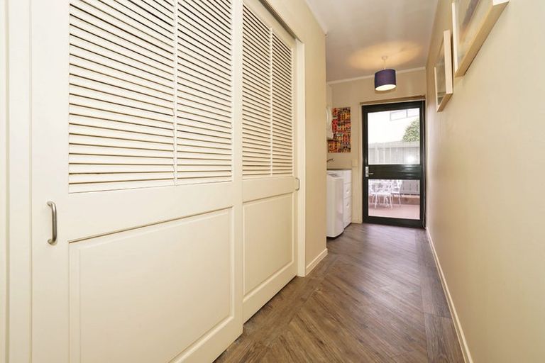 Photo of property in 54 Grosvenor Gardens, Flagstaff, Hamilton, 3210