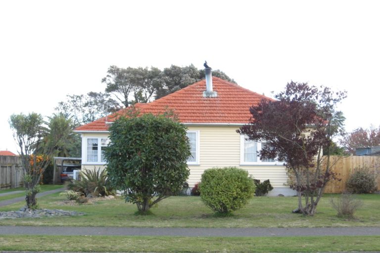 Photo of property in 74 Douglas Mclean Avenue, Marewa, Napier, 4110