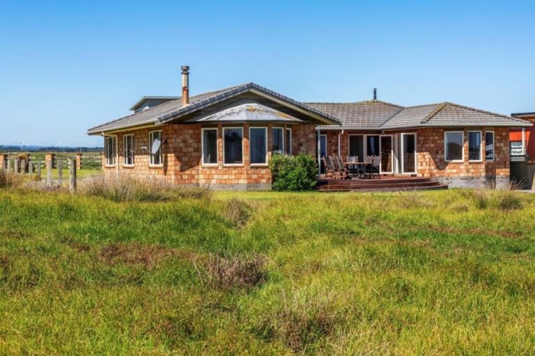 Photo of property in 282 Tai Road, Opunake, 4681