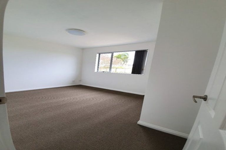 Photo of property in 10 Ballymore Drive, Pinehill, Auckland, 0632