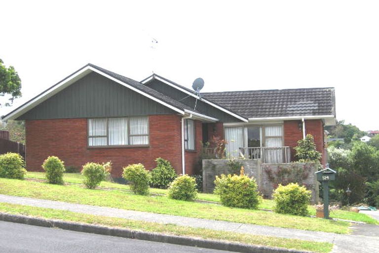 Photo of property in 124 Weatherly Road, Torbay, Auckland, 0630