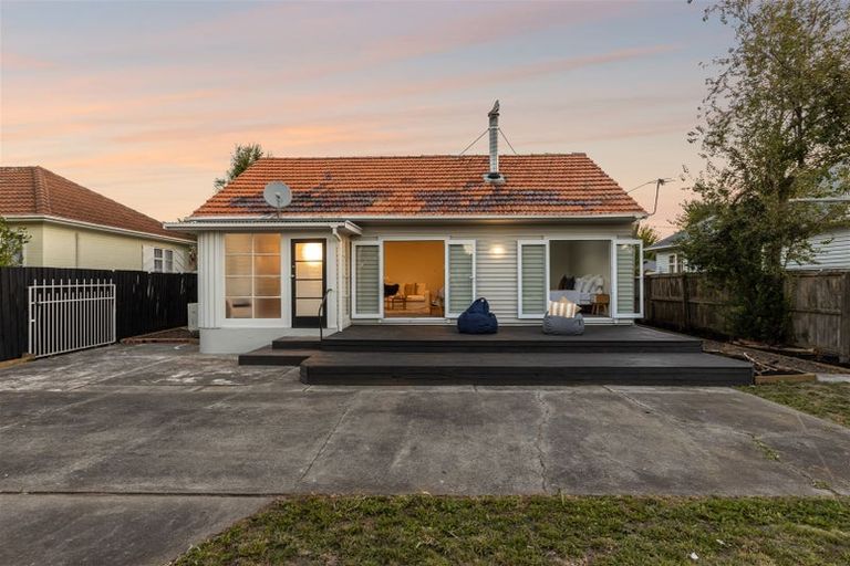 Photo of property in 155 North Avon Road, Richmond, Christchurch, 8013