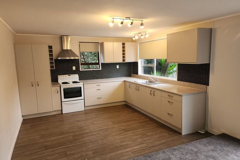 Photo of property in 1/198 Verbena Road, Birkdale, Auckland, 0626