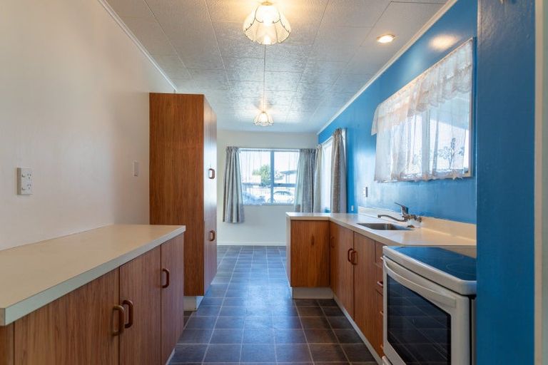 Photo of property in 46 Allardice Street, Dannevirke, 4930