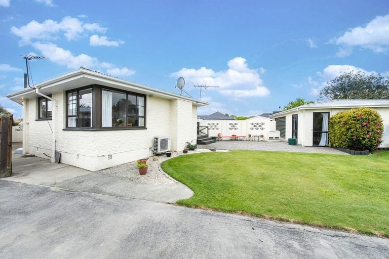 Photo of property in 3 Denise Crescent, Hornby, Christchurch, 8042